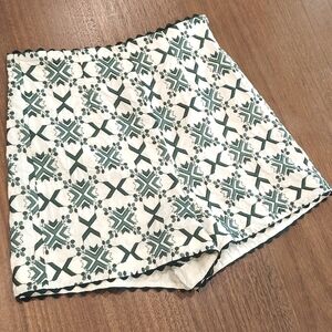 Zara High Waist Shorts in Green and White